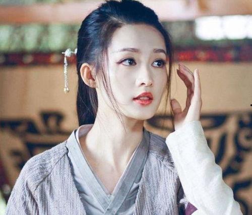 娱乐吃瓜李沁,娱乐圈的清新“吃瓜”达人 第3张 娱乐吃瓜李沁,娱乐圈的清新“吃瓜”达人 第3张